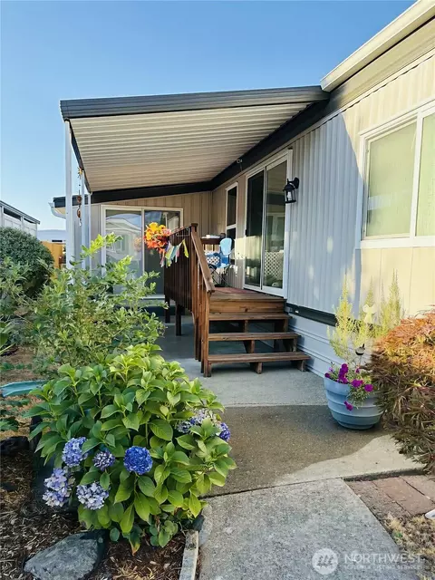 2302 R St SE #125, Auburn, WA 98002