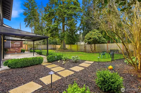 Exterior - 2728 164th Pl SE, Bothell, WA 98012 photo 5 of 9