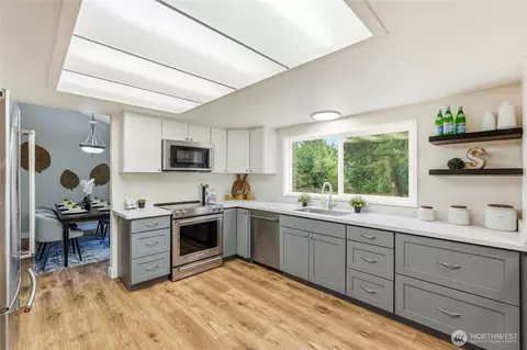 Kitchen - 2728 164th Pl SE, Bothell, WA 98012 photo 3 of 6