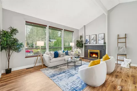 Living - 2728 164th Pl SE, Bothell, WA 98012 photo 2 of 5