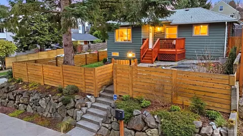 9402 36th Ave SW, Seattle, WA 98126