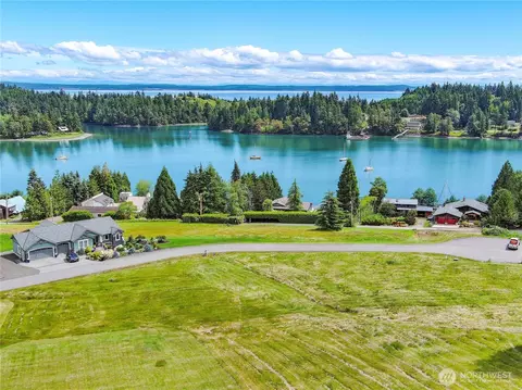 140 Harolds Holw, Port Ludlow, WA 98365