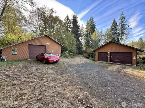 198 Calvin Rd, Cinebar, WA 98533