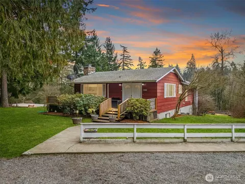 33811 87th Ave S, Roy, WA 98580