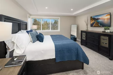 Bedroom - 19025 29th Ave SE, Bothell, WA 98012 photo 2 of 4