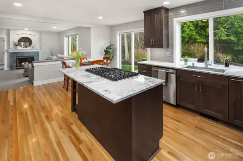 Kitchen - 19025 29th Ave SE, Bothell, WA 98012 photo 1 of 6