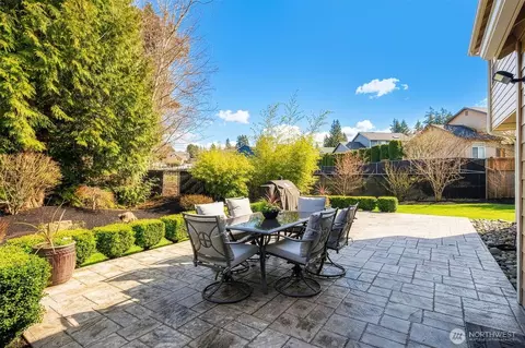 Exterior - 19025 29th Ave SE, Bothell, WA 98012 photo 3 of 5