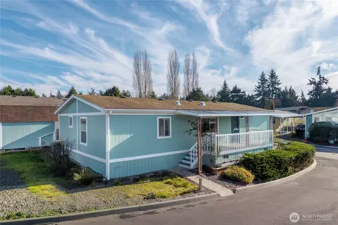 5900 64th St NE #187, Marysville, WA 98270