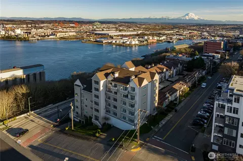 1 Broadway #211, Tacoma, WA 98402