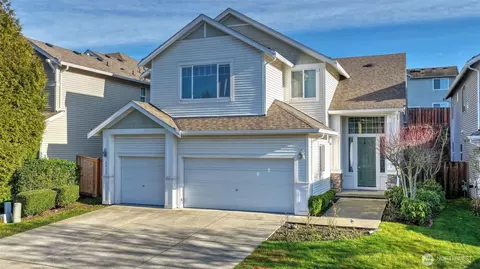 6114 Montevista Dr SE, Auburn, WA 98092