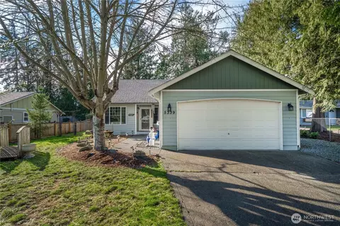 5339 S Island Dr E, Bonney Lake, WA 98391