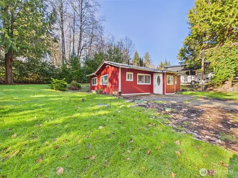 56 W Totem Dr, Elma, WA 98541