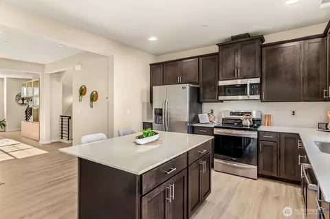 Kitchen - 1621 Seattle Hill Rd #Q3, Bothell, WA 98012 photo 2 of 4