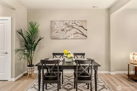 Dining - 1621 Seattle Hill Rd #Q3, Bothell, WA 98012 photo 2 of 3