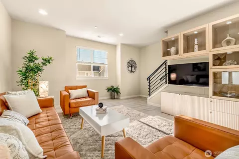 Living - 1621 Seattle Hill Rd #Q3, Bothell, WA 98012 photo 5 of 5