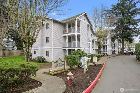 2709 W Maplewood Ave #201, Bellingham, WA 98225