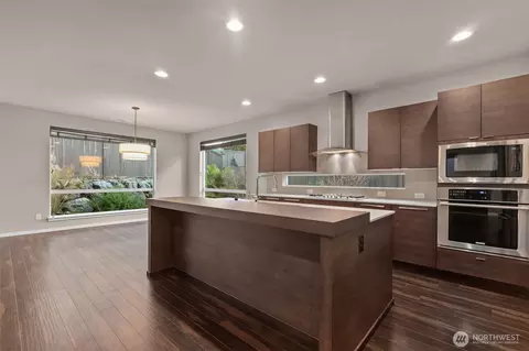 Kitchen - 4003 168th Pl SE, Bothell, WA 98012 photo 1 of 3