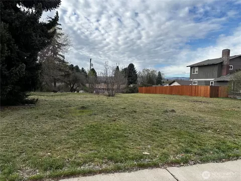 1106 E 2nd Ave, Ellensburg, WA 98926