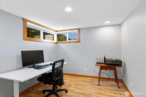 Other - 910 9th Ave N, Edmonds, WA 98020 photo 2 of 3
