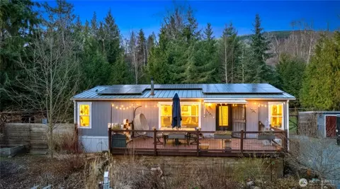 26497 Helmick Rd, Sedro Woolley, WA 98284