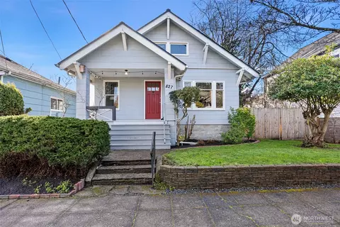 827 NW 61st St, Seattle, WA 98107