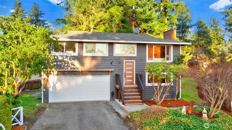 11306 25th Ave SW, Seattle, WA 98146