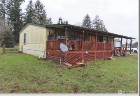 693 Gish Rd, Onalaska, WA 98570