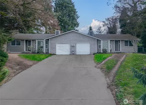 11209 11211 89th Ave Ct E, Puyallup, WA 98373