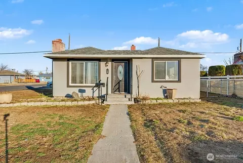 160 G St NE, Ephrata, WA 98823