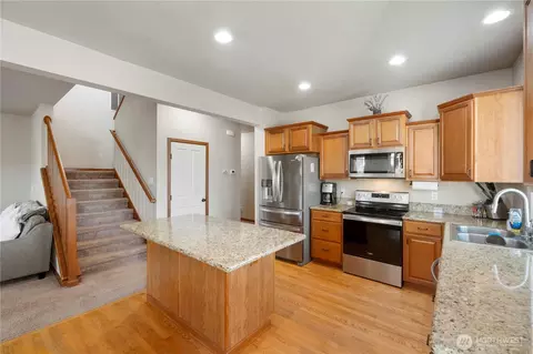 Kitchen - 1002 Ross Ave NW, Orting, WA 98360 photo 2 of 2
