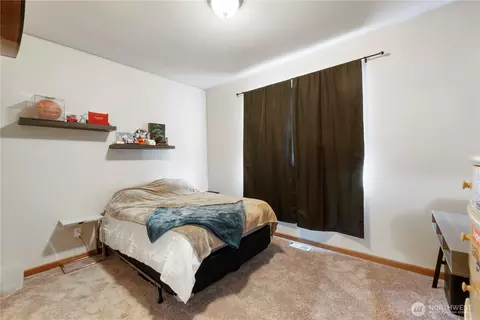 Bedroom - 1002 Ross Ave NW, Orting, WA 98360 photo 1 of 4