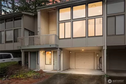 17303 Spanaway Loop Rd S #4, Spanaway, WA 98387