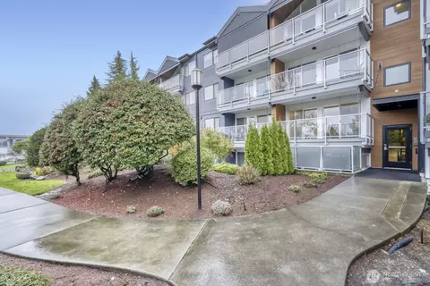 2501 Canterbury Ln E #215, Seattle, WA 98112