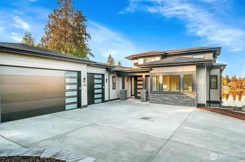 1470 SW 158th St, Burien, WA 98166