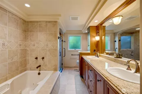 Bath - 416 Alverson Blvd, Everett, WA 98201 photo 1 of 2