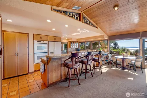 Kitchen - 416 Alverson Blvd, Everett, WA 98201 photo 1 of 4