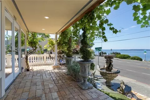4030 Beach Dr SW, Seattle, WA 98116