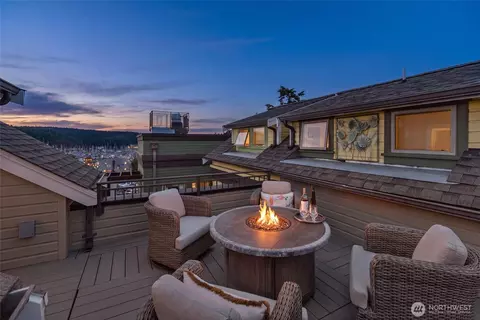 232 A St #R4, Friday Harbor, WA 98250