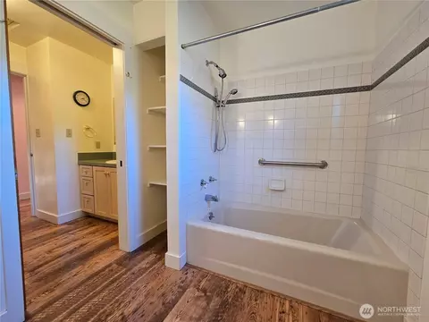 Bath - 1125 Bourm Rd, Forks, WA 98331 photo 1 of 5