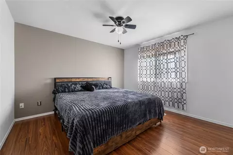 Bedroom - 24213 41st Ave E, Spanaway, WA 98387 photo 3 of 5