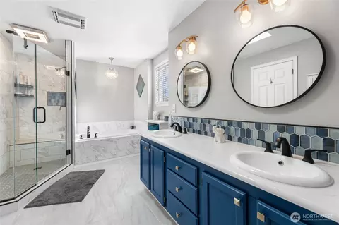 Bath - 24213 41st Ave E, Spanaway, WA 98387 photo 1 of 3