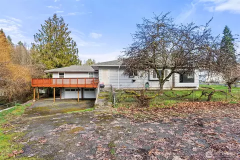 418 SW Canyon Loop, Winlock, WA 98596