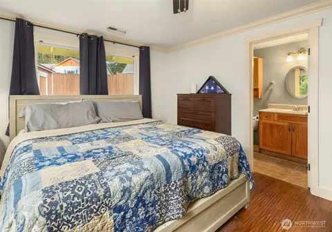 Bedroom - 16610 3rd Dr SE, Bothell, WA 98012 photo 2 of 4