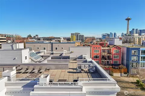 520 2nd Ave W #409, Seattle, WA 98119