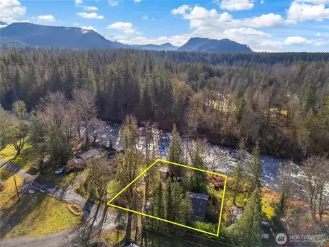32805 SE 310th St, Ravensdale, WA 98051