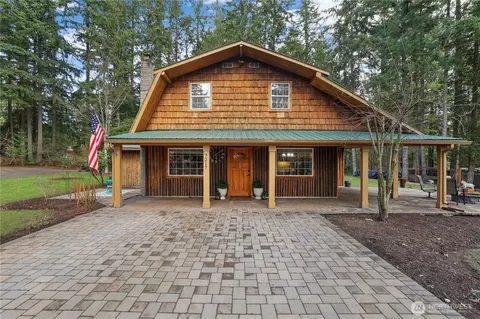 7217 SE Scomanov Ln, Olalla, WA 98359
