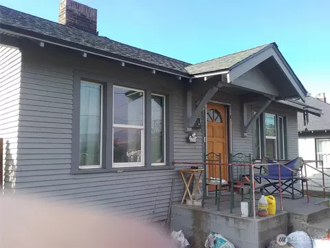 912 Okanogan Ave, Wenatchee, WA 98801