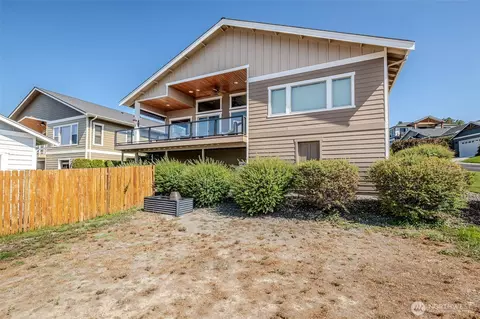 600 Havenwood Dr, Manson, WA 98831