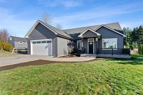 9912 138th Ave SE, Rainier, WA 98576