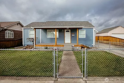 275 28th Ave, Longview, WA 98632